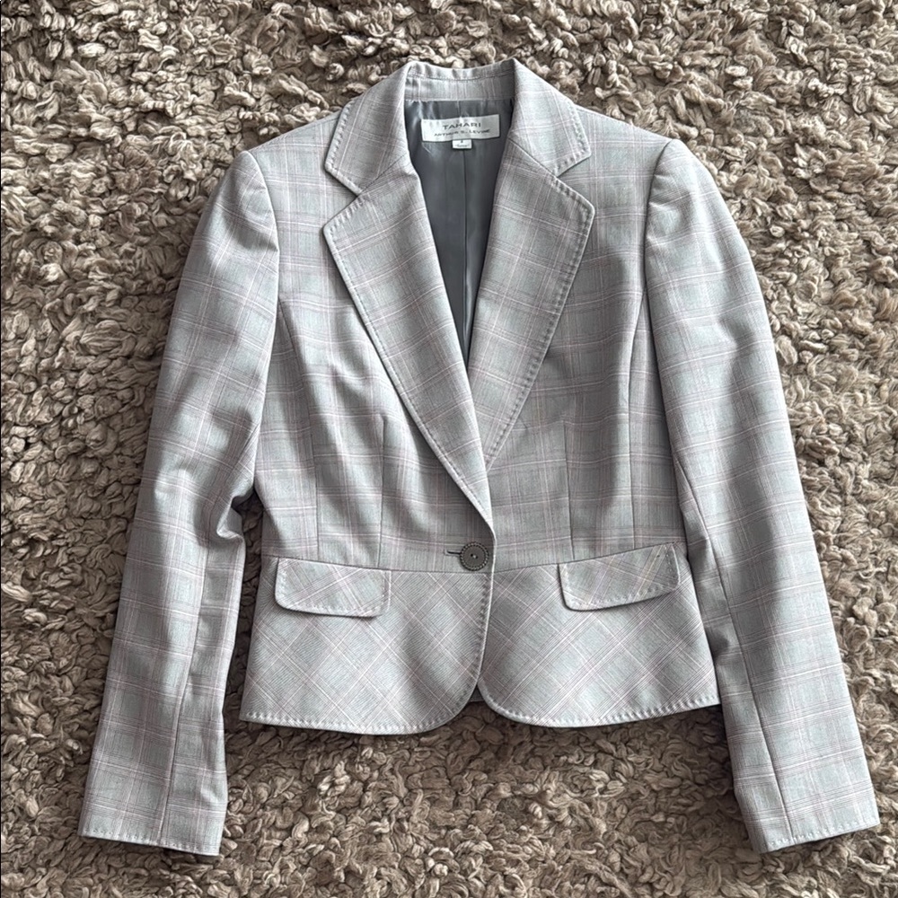 Tahari Women's Gray and Pink Plaid Blazer